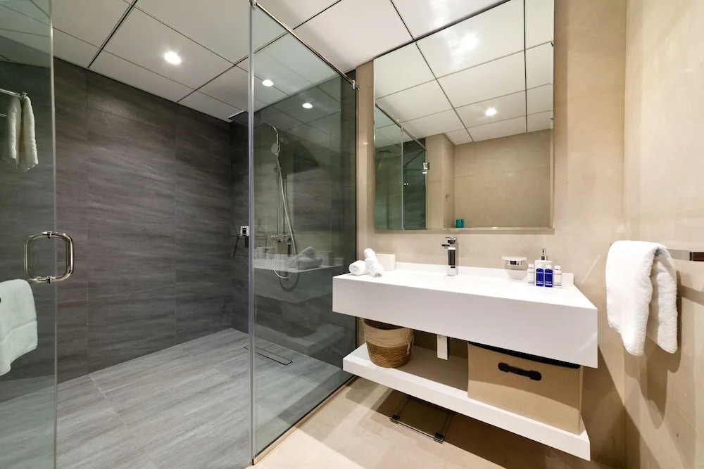 Дубай: Maison Privee - Stunning 3-Floor Villa w/ Kids Room and Rooftop Terrace over Dubai Marina