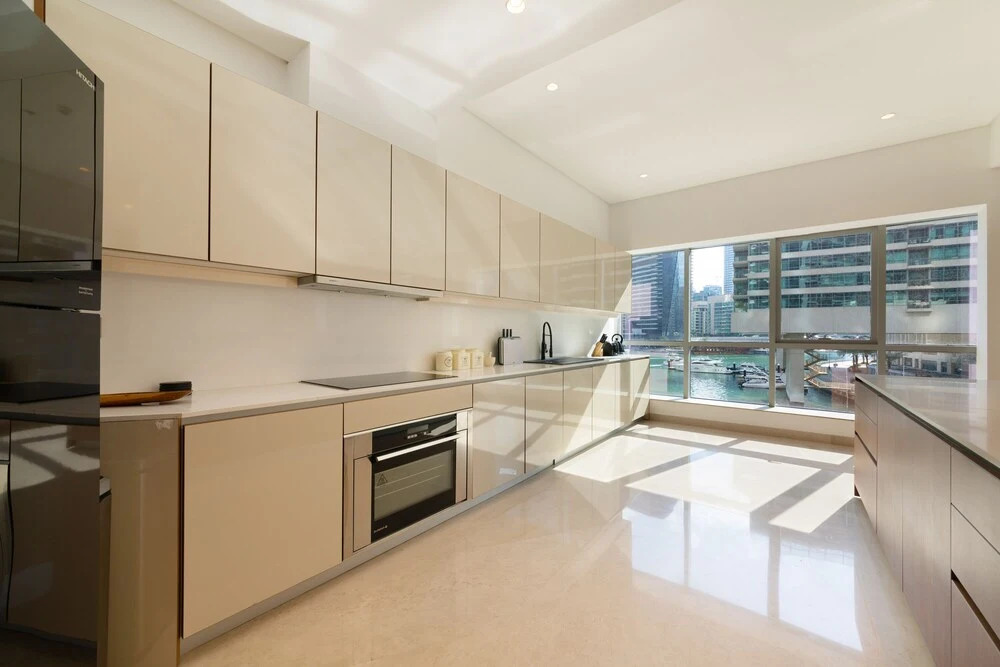 Дубай: Maison Privee - Stunning 3-Floor Villa w/ Kids Room and Rooftop Terrace over Dubai Marina