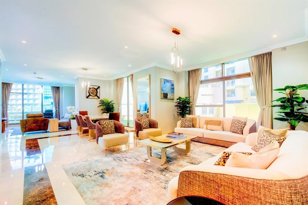 Дубай: Luxurious 5 Bedroom Duplex with terrace & sea view
