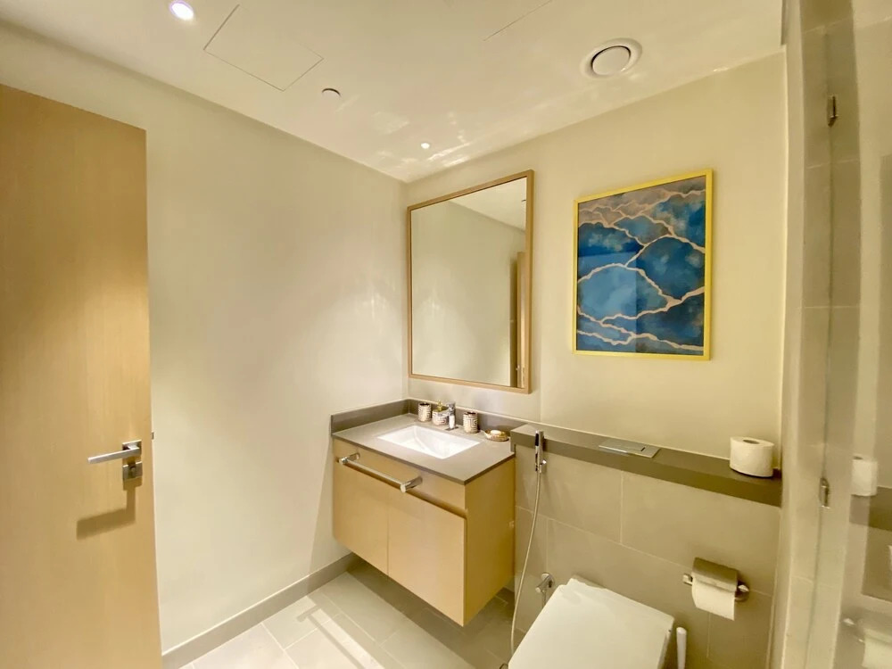 Дубай: LuxBnB Creek Rise Tower Harbor Views