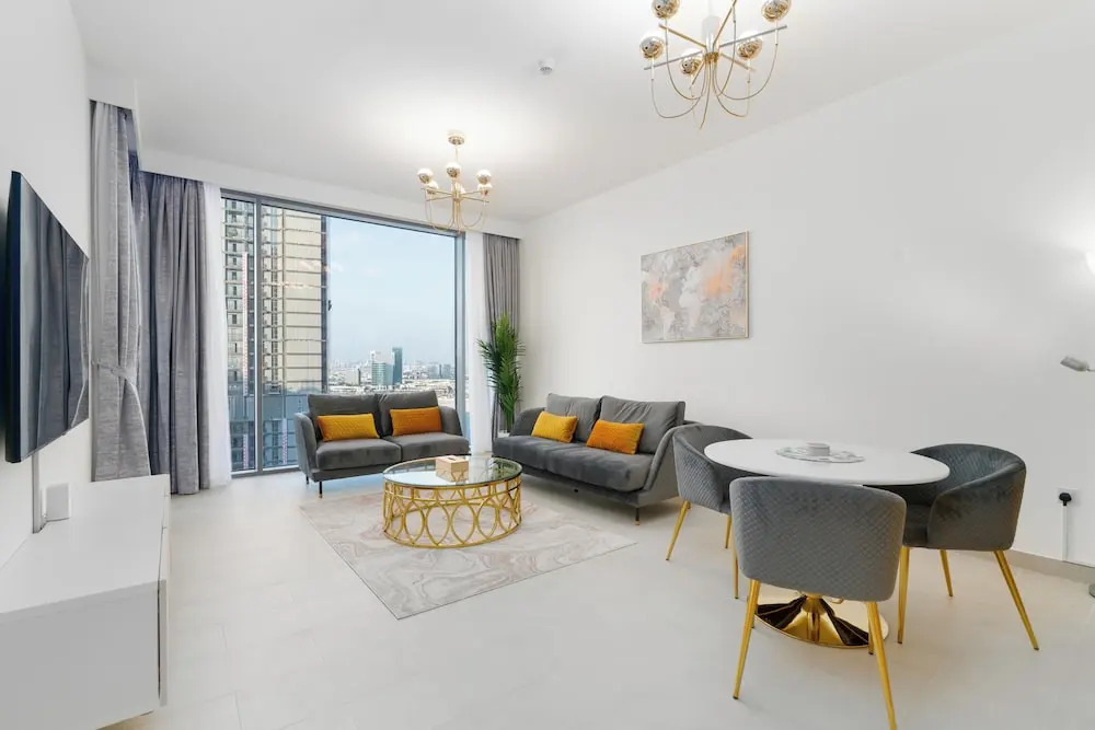Дубай: LuxBnB Creek Rise Tower Harbor Views