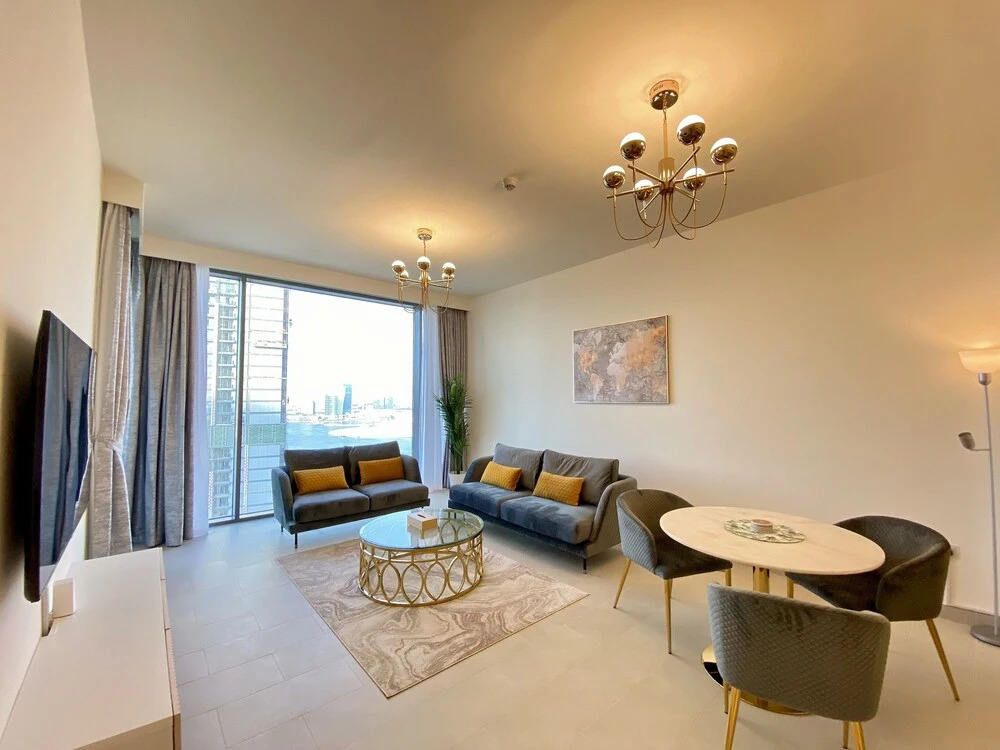 Дубай: LuxBnB Creek Rise Tower Harbor Views