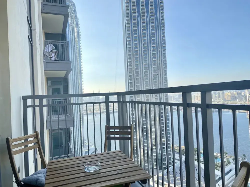 Дубай: LuxBnB Creek Rise Tower Harbor Views
