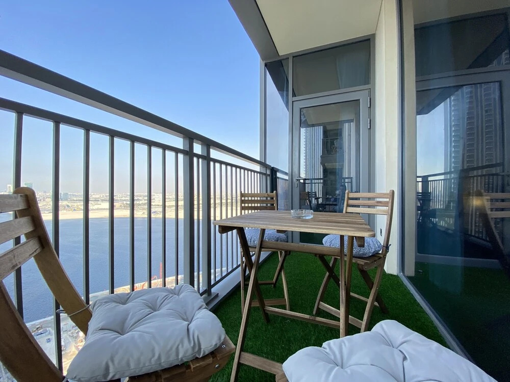 Дубай: LuxBnB Creek Rise Tower Harbor Views