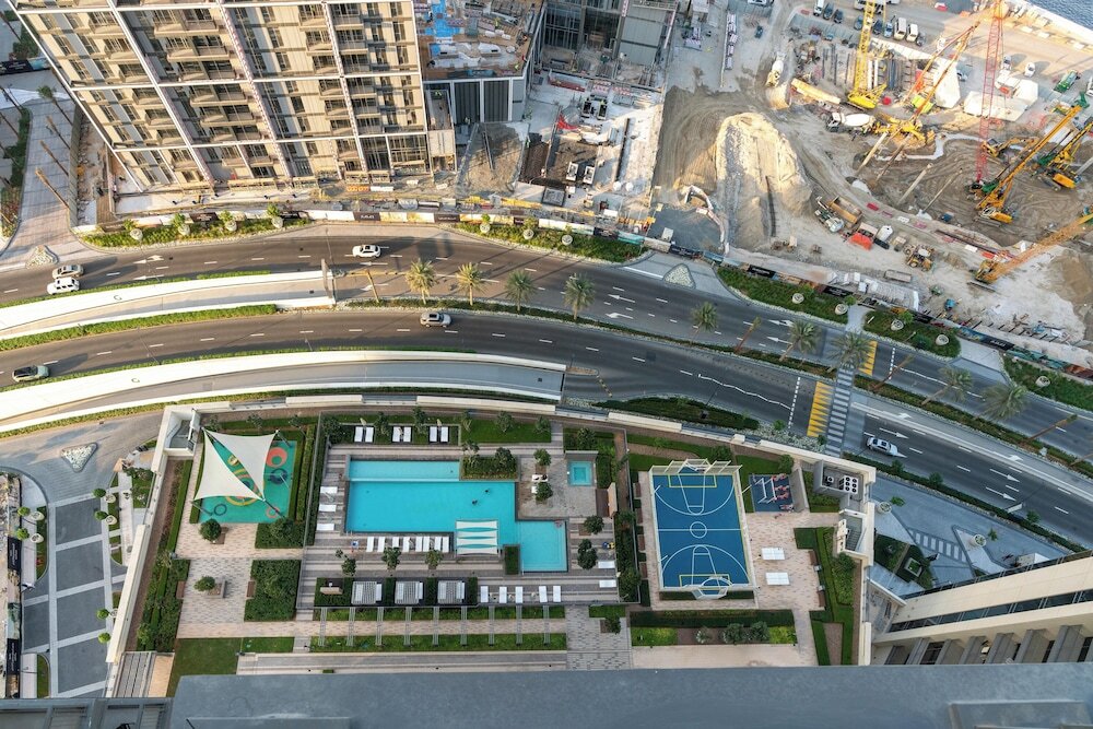 Дубай: LuxBnB Creek Rise Tower Harbor Views