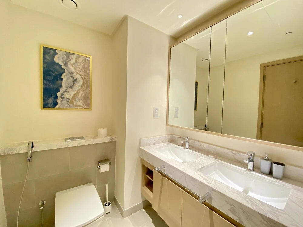 Дубай: LuxBnB Creek Rise Tower Harbor Views