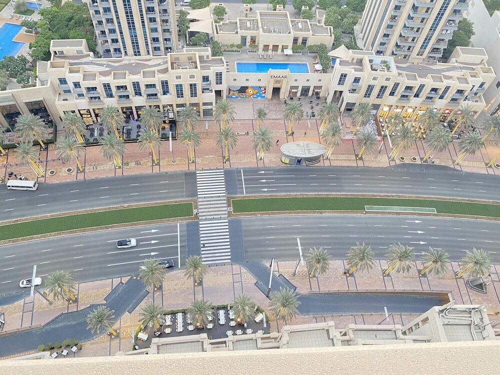 Дубай: Lux BnB I 29 Burj BLVD I Pool Views