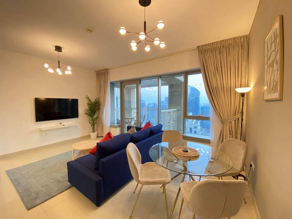 Дубай: Lux BnB I 29 Burj BLVD I Pool Views