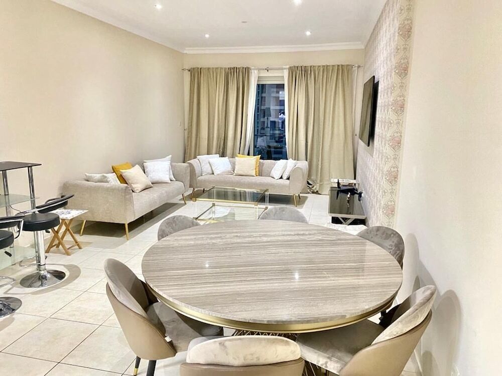 Дубай: Brightline Property in Marina for Short Term Rent