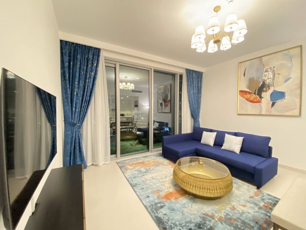 Дубай: Lux BnB The Grand Creek Harbor Views