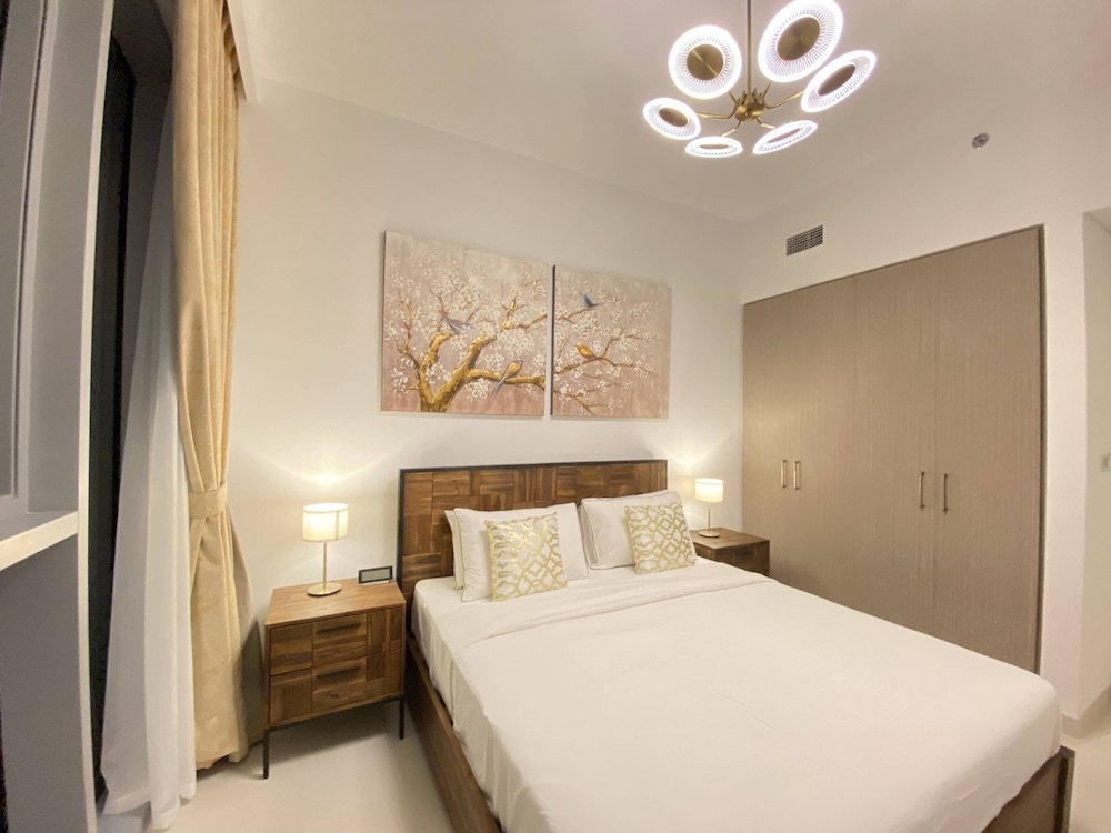 Дубай: Lux BnB The Grand Creek Harbor Views