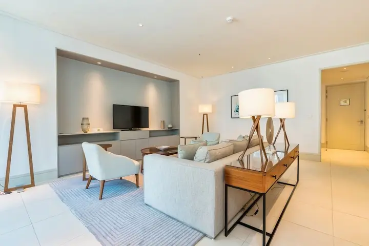 Дубай: Luxury at Vida Downtown Dubai