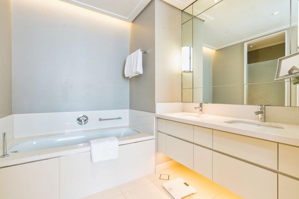 Дубай: Luxury at Vida Downtown Dubai