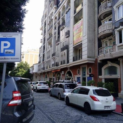 Батуми: Flat V. Pshavela 12