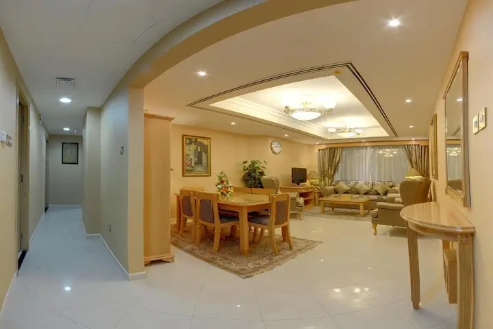 Deira Suites Deluxe Hotel Suites — фото 2