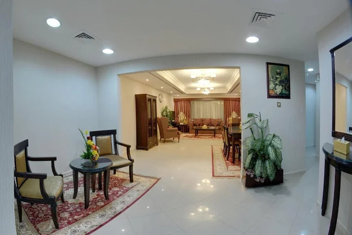 Дубай: Deira Suites Deluxe Hotel Suites
