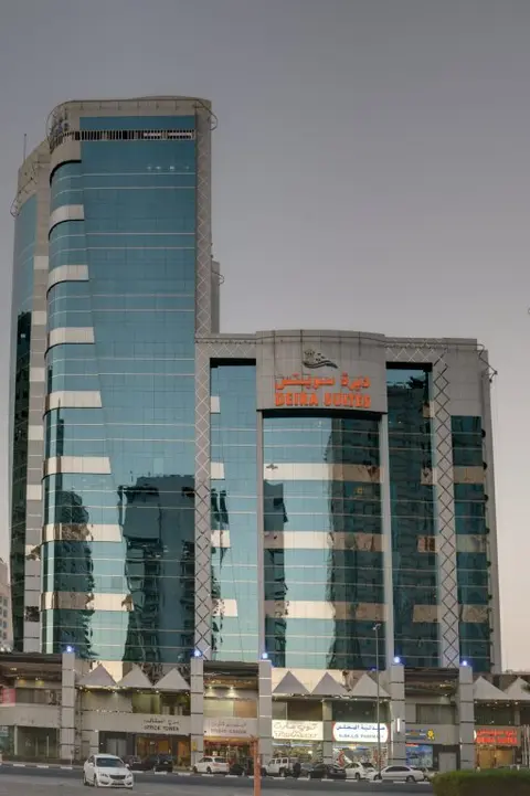 Дубай: Deira Suites Deluxe Hotel Suites