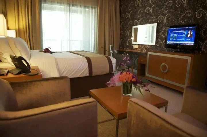 Дубай: Отель Grand Belle Vue 