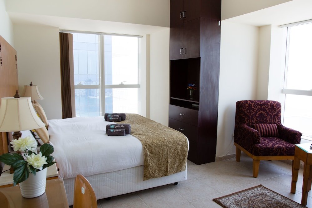 Дубай: Hey Beach Hostel