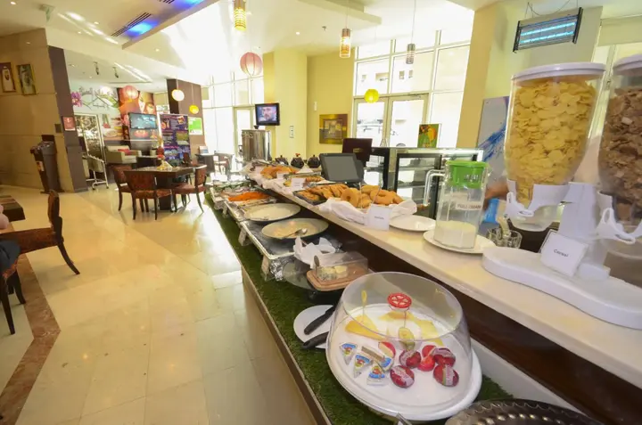 Дубай: Parkside Suites Hotel Apartment