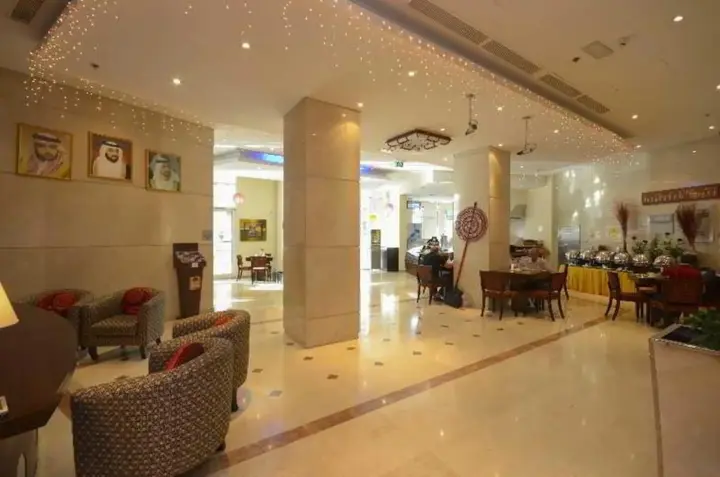 Дубай: Parkside Suites Hotel Apartment