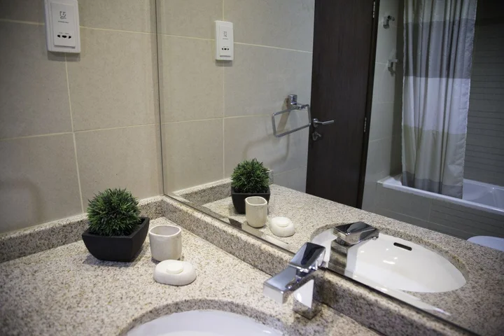 Дубай: HiGuests Vacation Homes-Gold Crest Exec