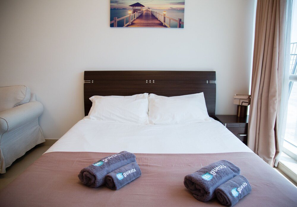 Дубай: HiGuests Vacation Homes-Gold Crest Exec