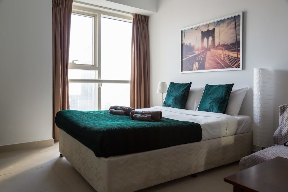 Дубай: HiGuests Vacation Homes-Gold Crest Exec