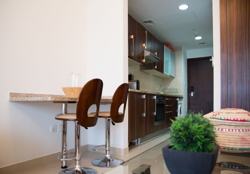 Дубай: HiGuests Vacation Homes-Gold Crest Exec