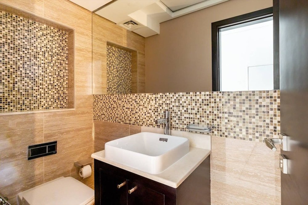 Дубай: Unique Designer-inspired 3BR in Downtown Dubai