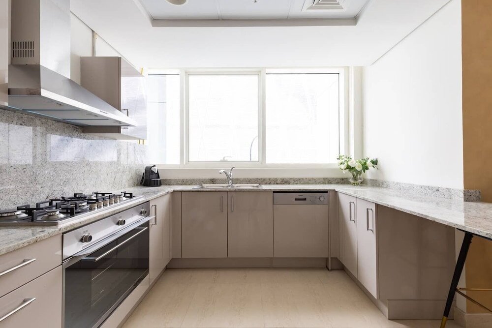 Дубай: Unique Designer-inspired 3BR in Downtown Dubai
