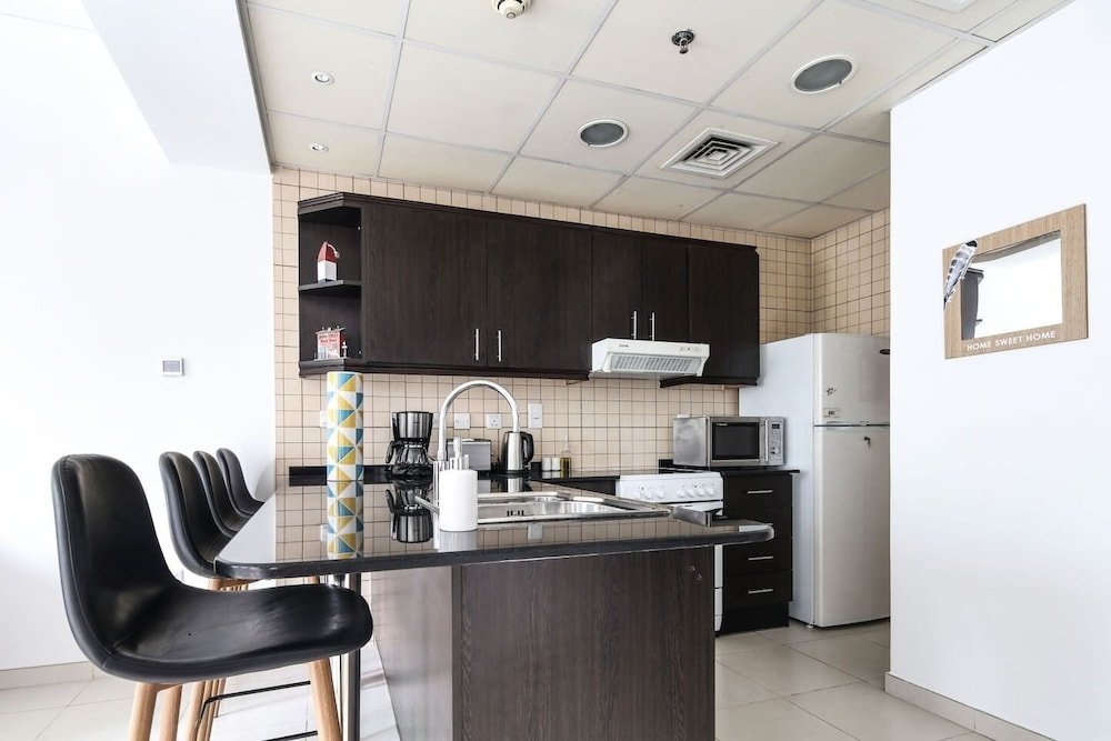 Дубай: Minutes From JBR Beach! Beautiful 1BR in Marina!
