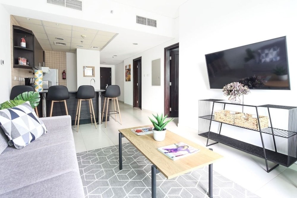 Дубай: Minutes From JBR Beach! Beautiful 1BR in Marina!