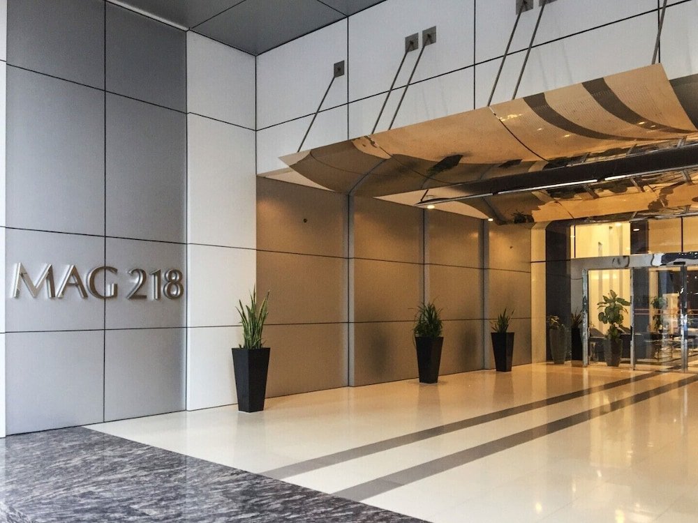 Дубай: Luxury Living in This Stylish 2BR in Dubai Marina