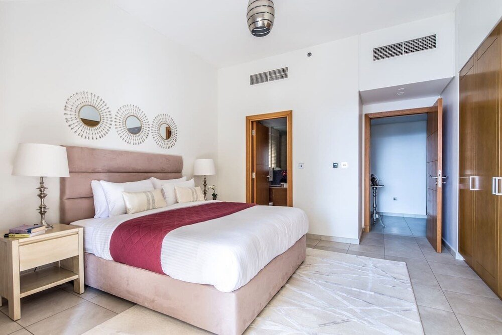Дубай: Refined 2BR Luxury Apartment at Palm Jumeirah