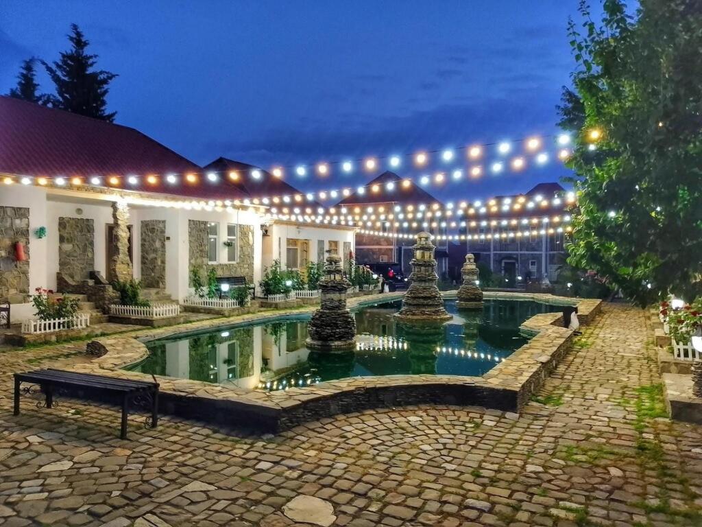 Шеки: Отель F-Garden