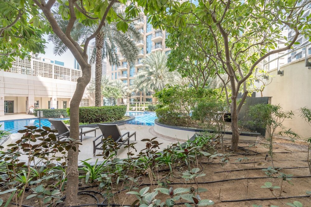 Дубай: Lux BnB 3BDR Burj Khalifa & Pool Views