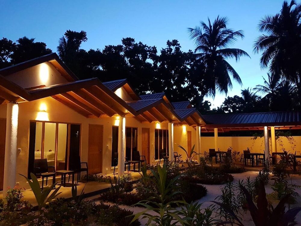 Атолл Алиф-Алиф: Thoddoo Beach Holiday Inn