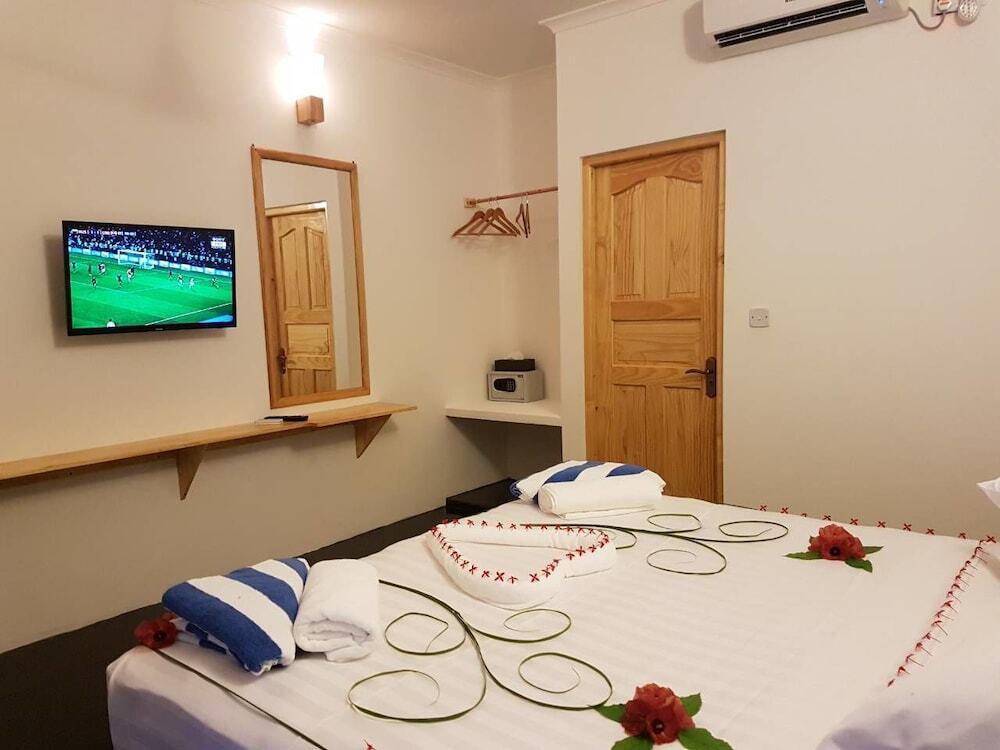 Атолл Алиф-Алиф: Thoddoo Beach Holiday Inn