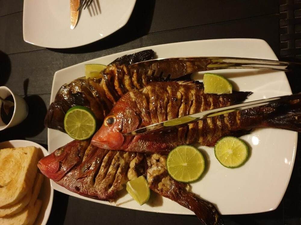 Атолл Алиф-Алиф: Thoddoo Beach Holiday Inn