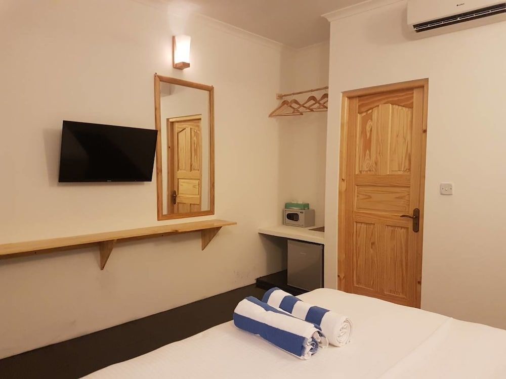 Атолл Алиф-Алиф: Thoddoo Beach Holiday Inn