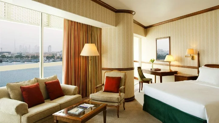 Дубай: Sheraton Dubai Creek Hotel & Towers