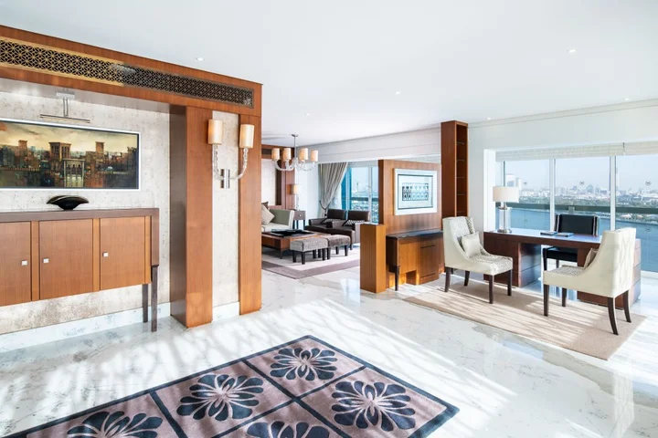 Дубай: Sheraton Dubai Creek Hotel & Towers