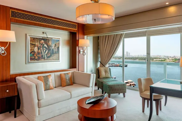 Дубай: Sheraton Dubai Creek Hotel & Towers