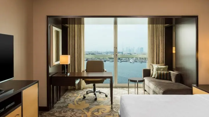 Дубай: Sheraton Dubai Creek Hotel & Towers