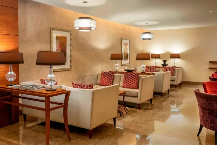 Дубай: Sheraton Dubai Creek Hotel & Towers