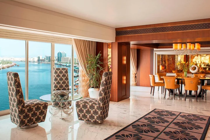 Дубай: Sheraton Dubai Creek Hotel & Towers