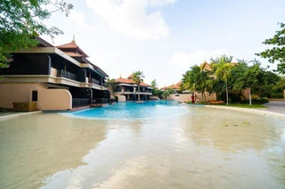 Дубай: Luton Vacation Anantara South Residence