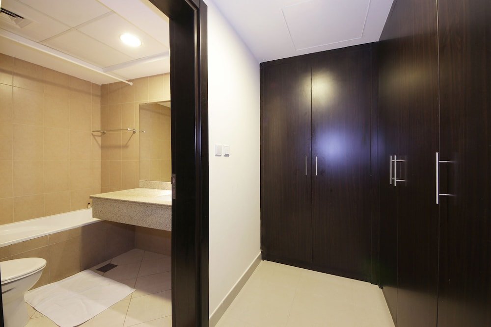Дубай: Signature Holiday Home - Red Residence