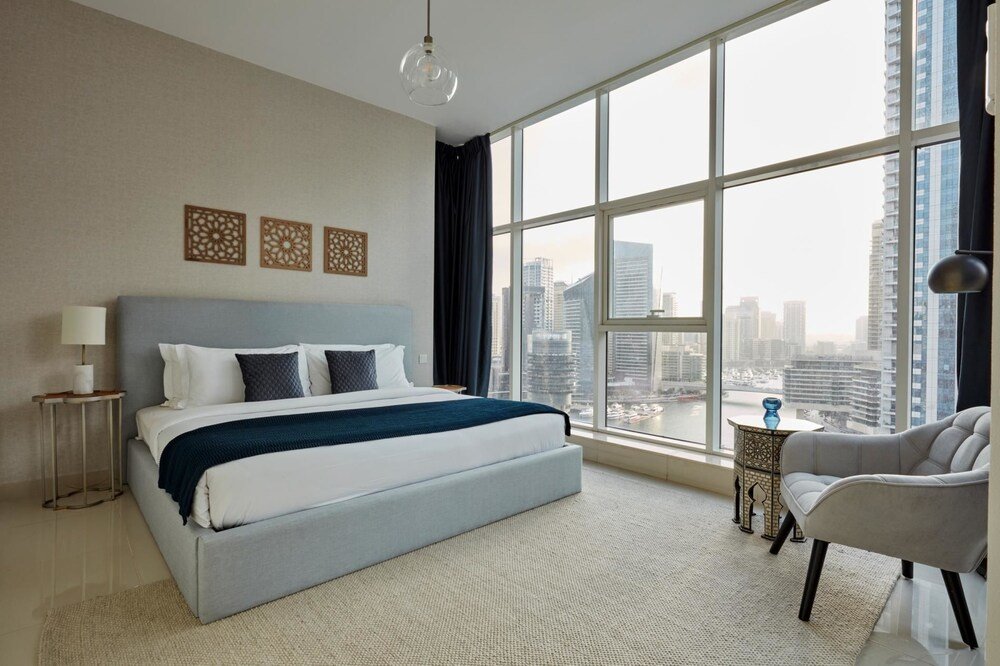 Дубай: Fantastay Continental Towers